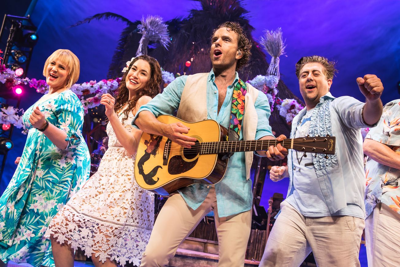 Review: ‘Escape To Margaritaville’ Provides Fun For Buffett Fans And ...